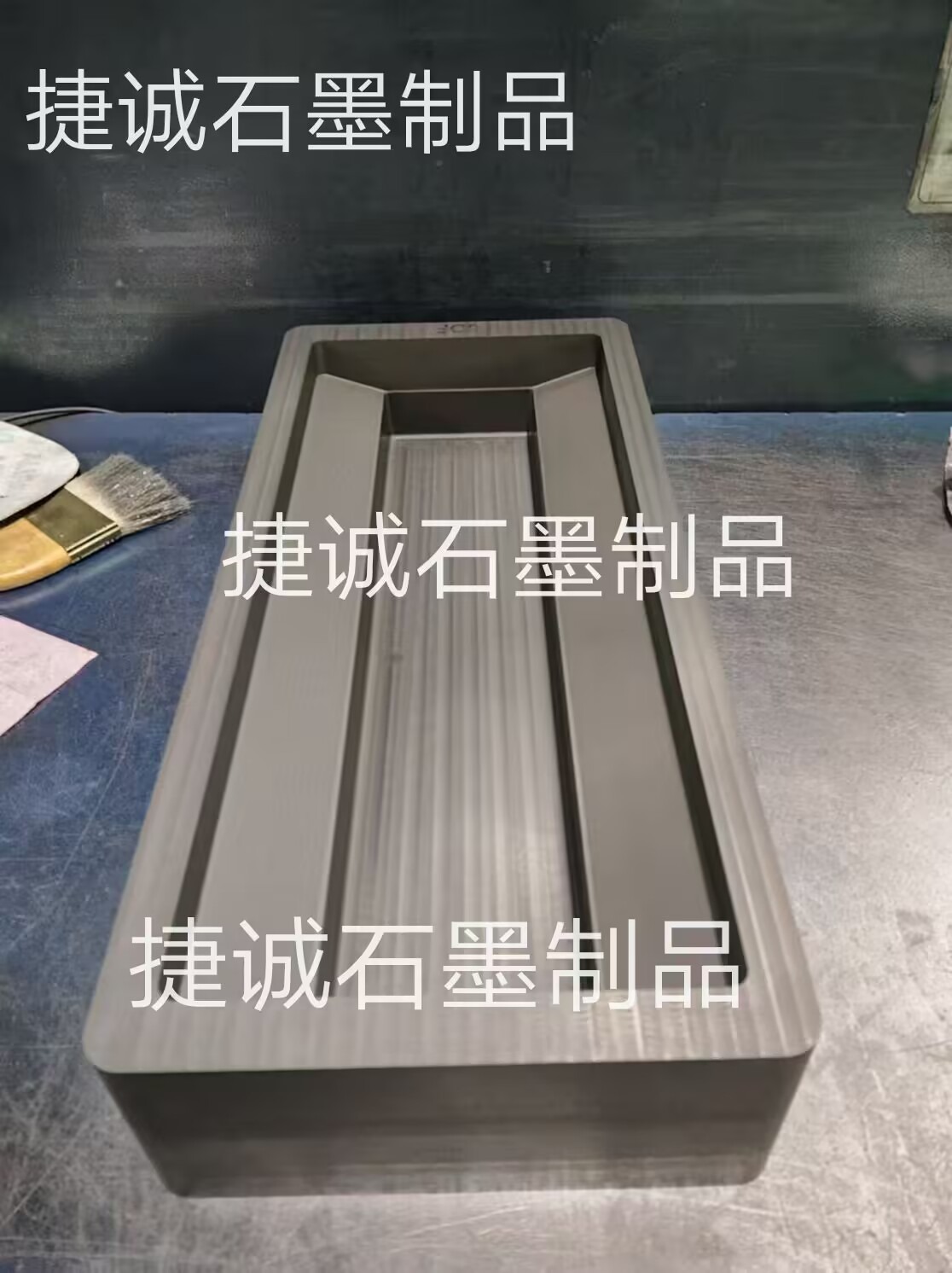 石墨油槽，鑄錠石墨油槽，高純石墨油槽，多槽石墨油槽，耐高溫石墨油槽，金銀鑄錠石墨模具，石墨油槽石墨鑄錠槽，石墨油槽生產(chǎn)廠家